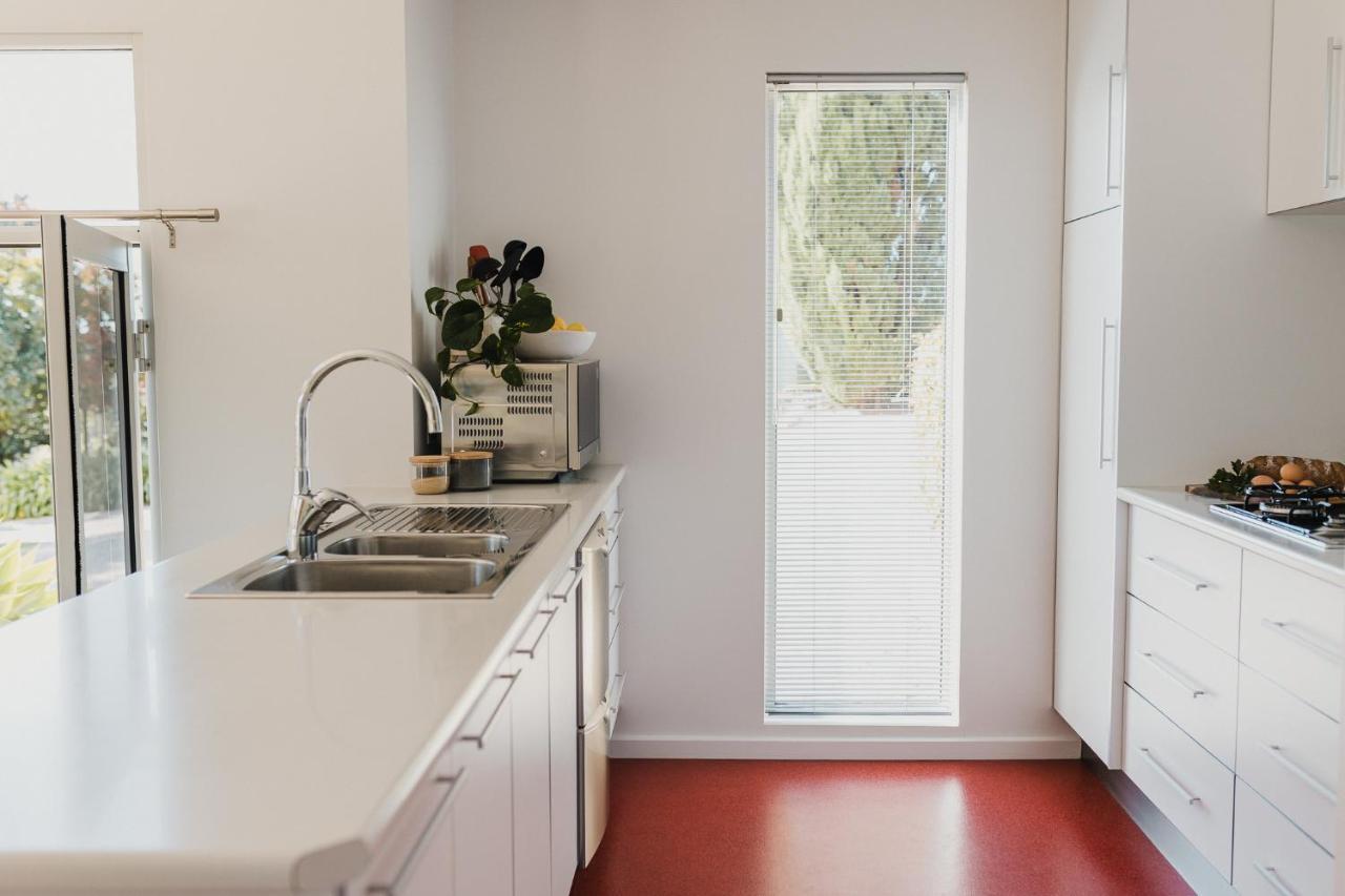 S T U D I O 22 Peaceful Retreat With Garden Views Lägenhet Port Lincoln Exteriör bild